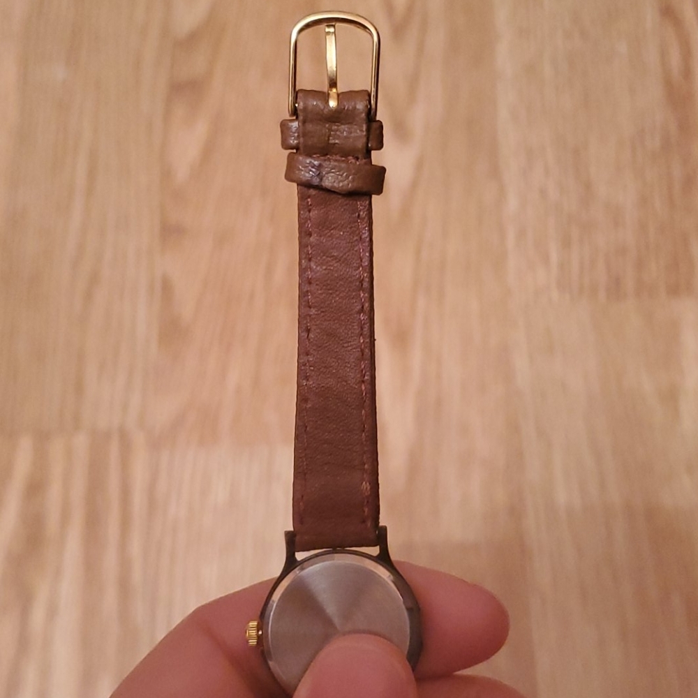 Watch - Picture 5 of 8
